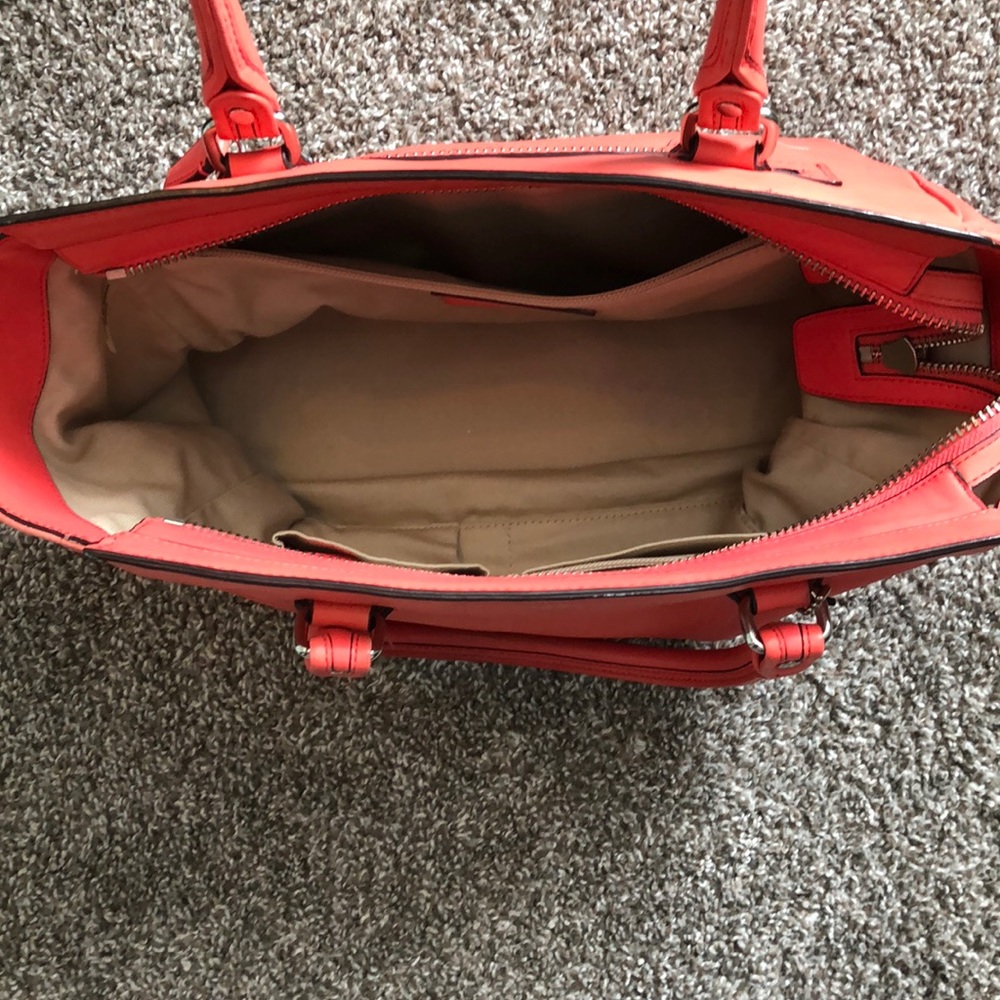 Authentic coach purse - Picture 2 of 4